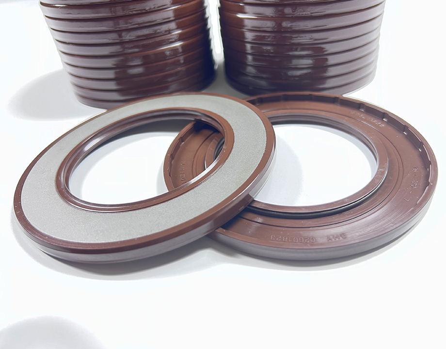 Hydraulic pump oil seal