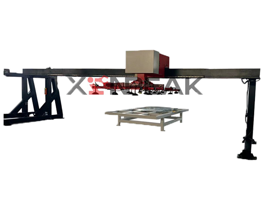 Gantry loading and unloading machine