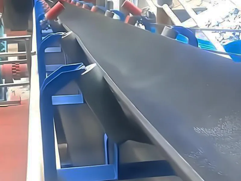 大倾角上运式带式输送机1