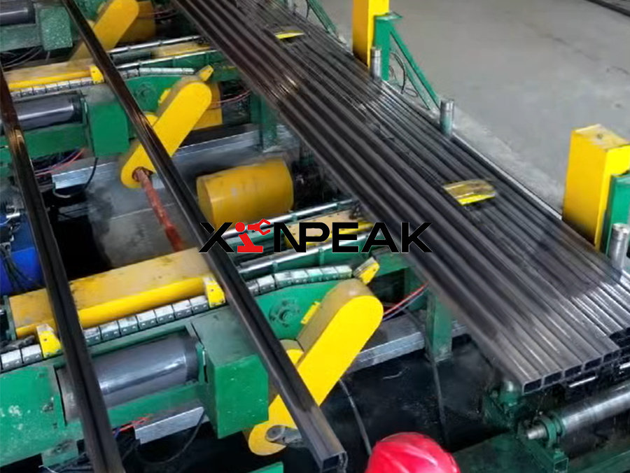 Square tube palletizing machine