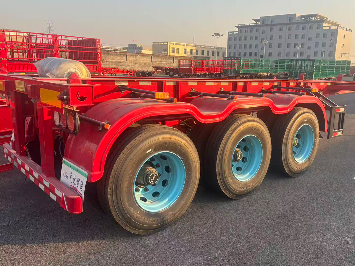 20-foot 3-axle skeleton trailer