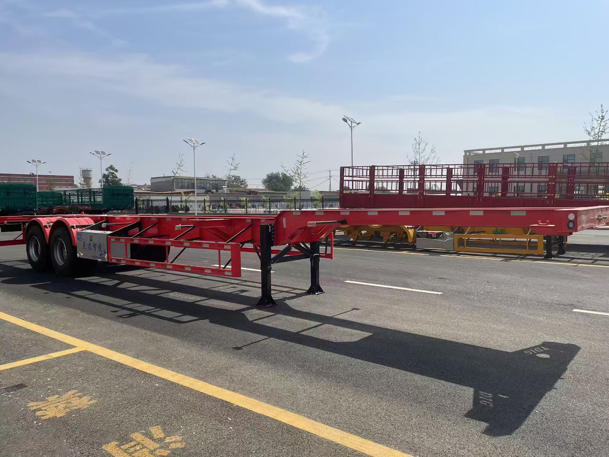 45-foot two-axle skeleton trailer
