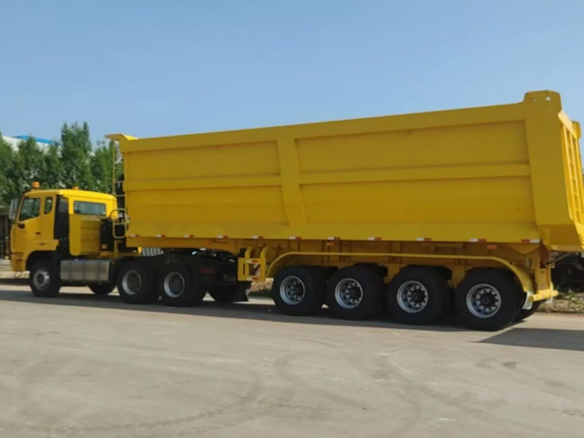 Mining U-shaped rear tipper