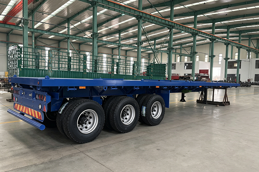 Reinforced Lowbed Semi-Trailers Engineered for Heavy Equipment Transport