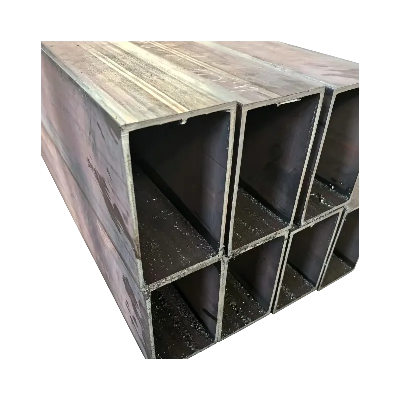 Right-angle square tube