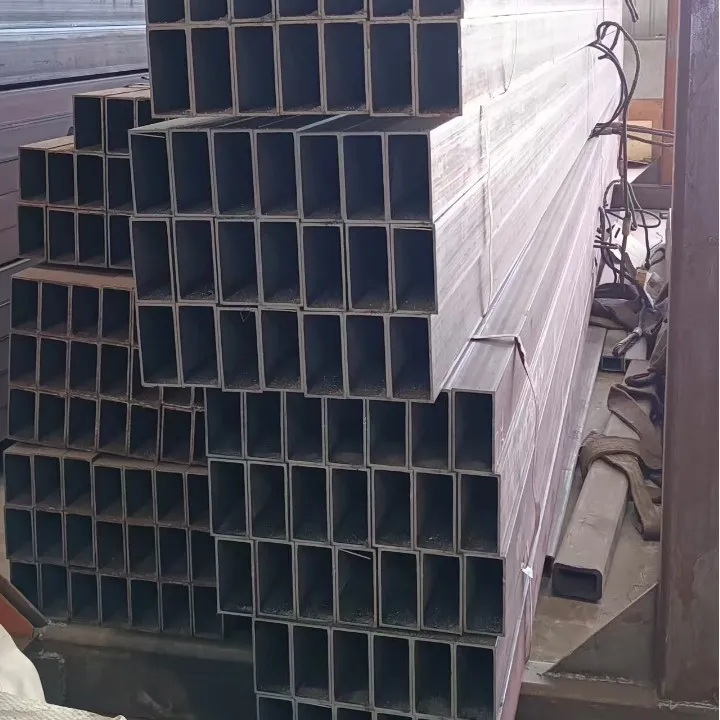 Right-angle square tube 3