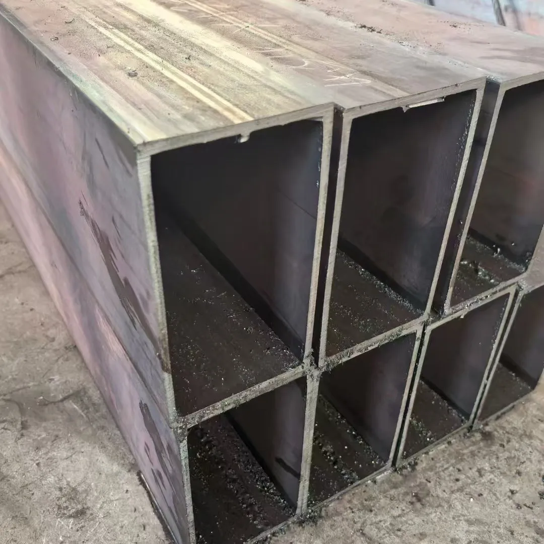 Right-angle square tube 2